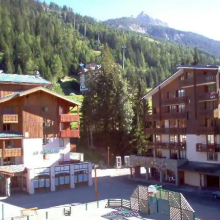 Ensoleille Centre De Station Apartment Modane